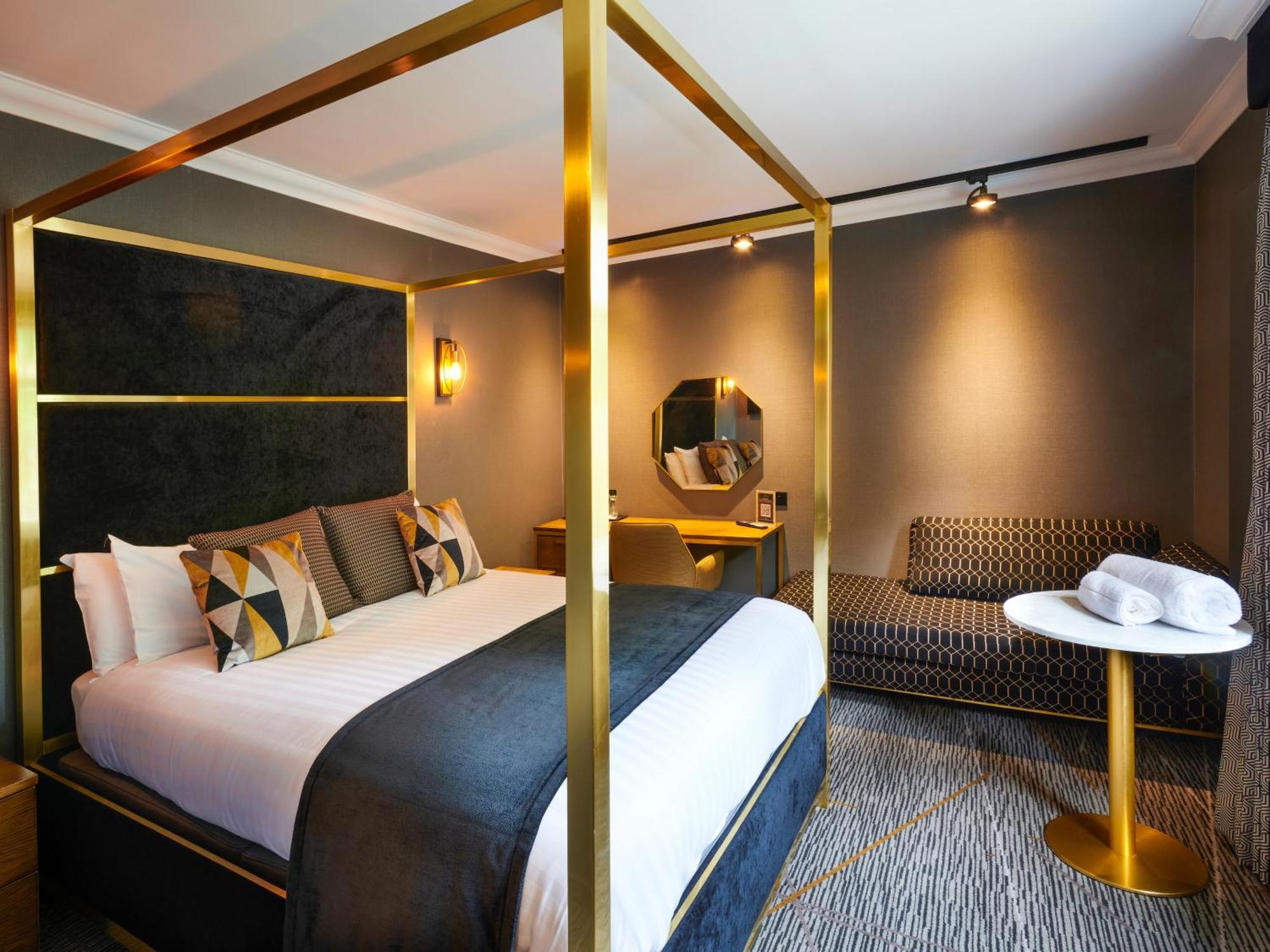 The Royal Toby Hotel Rochdale Zewnętrze zdjęcie