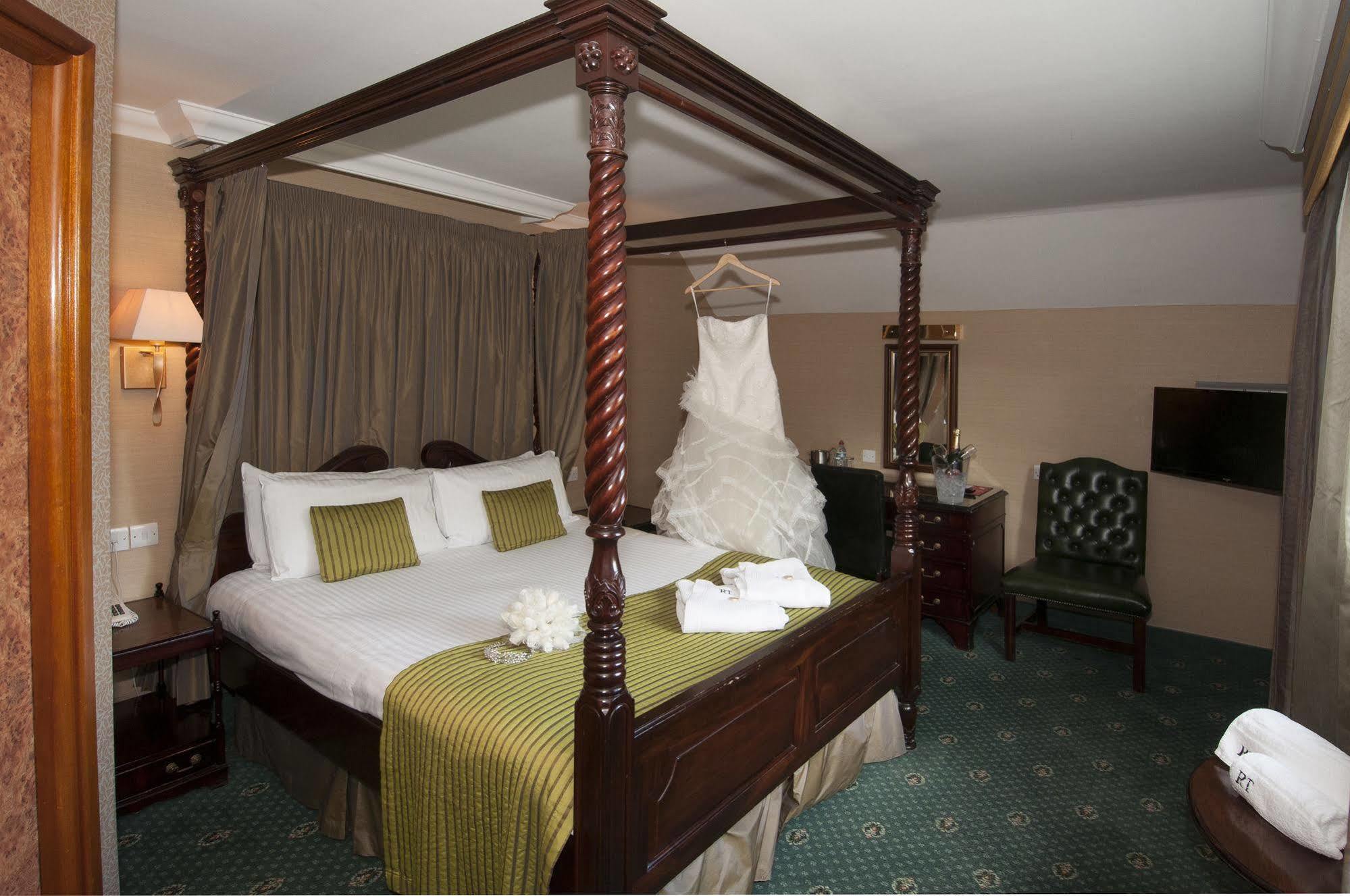 The Royal Toby Hotel Rochdale Zewnętrze zdjęcie